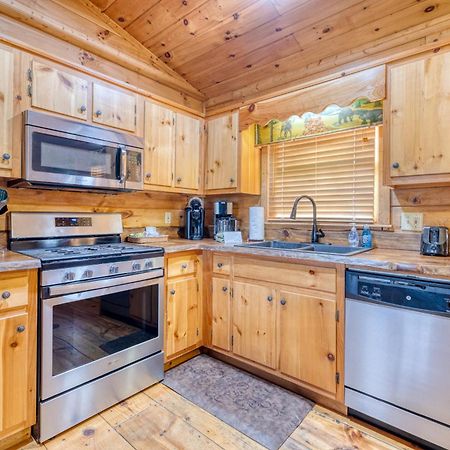 Secluded Sunrise Ridge-10 Min From Blue Ridge, King Beds, Hot Tub, 2 Porches, Fireplace Wood Burning, Mountain View, Cozy Esterno foto