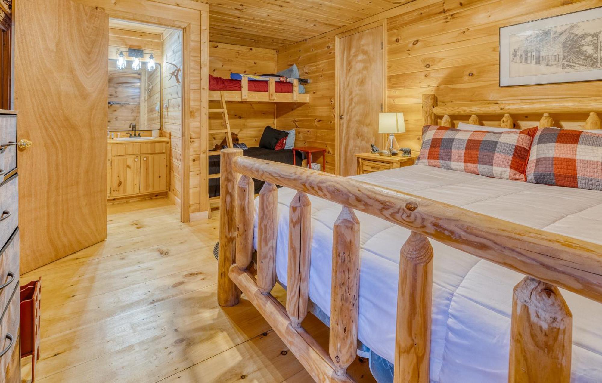 Secluded Sunrise Ridge-10 Min From Blue Ridge, King Beds, Hot Tub, 2 Porches, Fireplace Wood Burning, Mountain View, Cozy Esterno foto